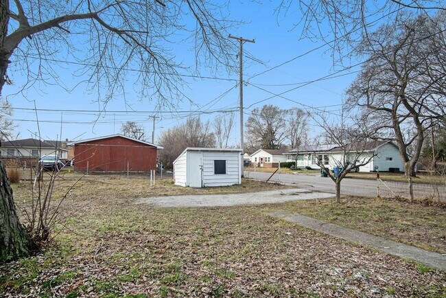 Building Photo - 1187 Langeland Ave