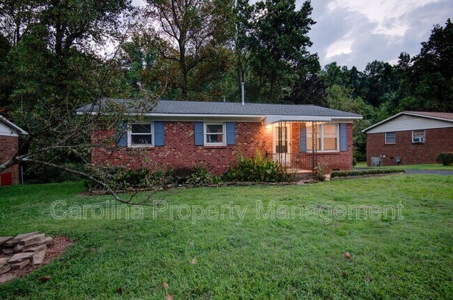 Building Photo - 421 E McLelland Ave