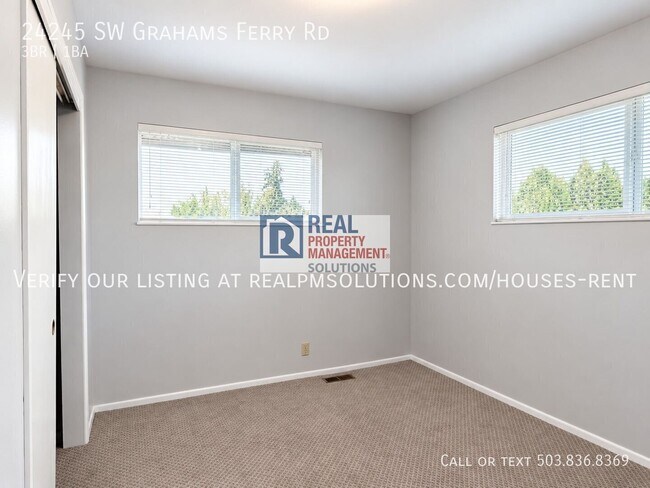 Building Photo - 24245 SW Grahams Ferry Rd