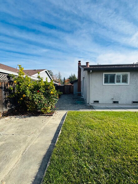 Building Photo - 2913 Carissa Ct