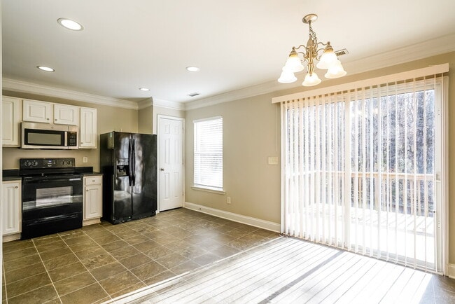 Building Photo - 447 Averasboro Dr