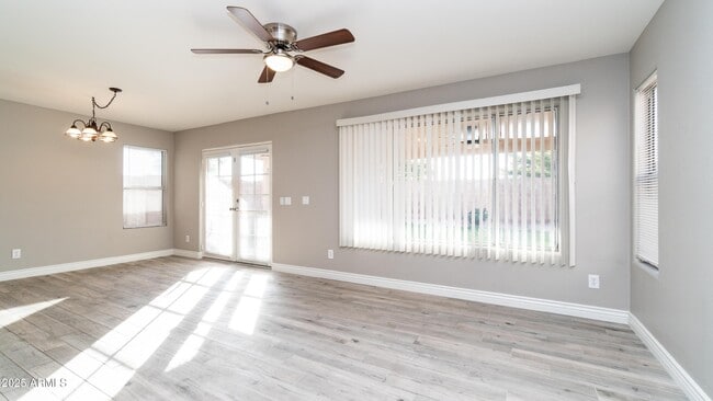 Building Photo - 17220 N 40th Pl