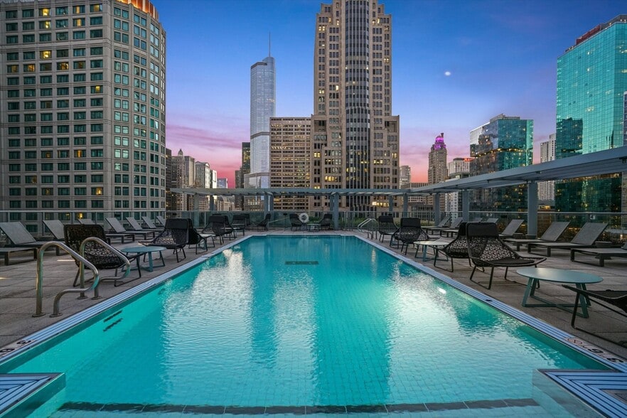 Building Photo - 352 E North Water St