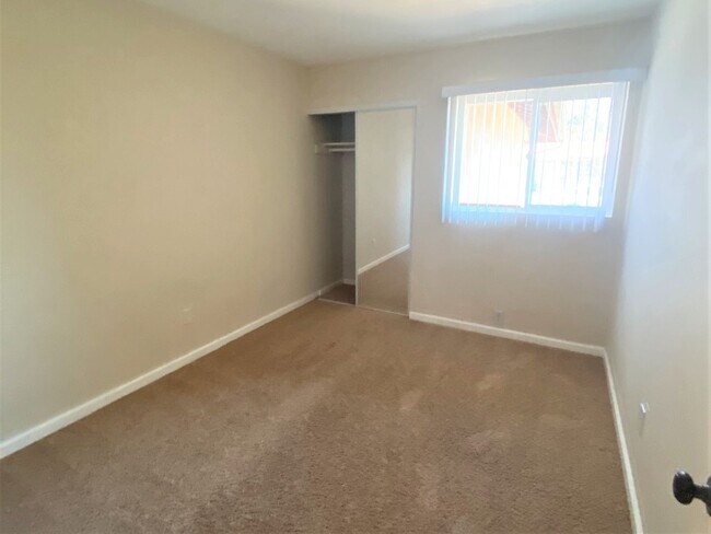 Building Photo - Charming Mira Mesa Home for Rent