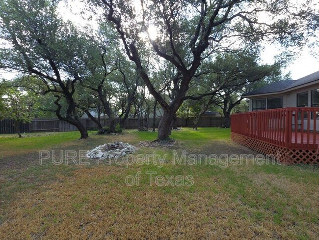 Building Photo - 1406 Bullhill Cove