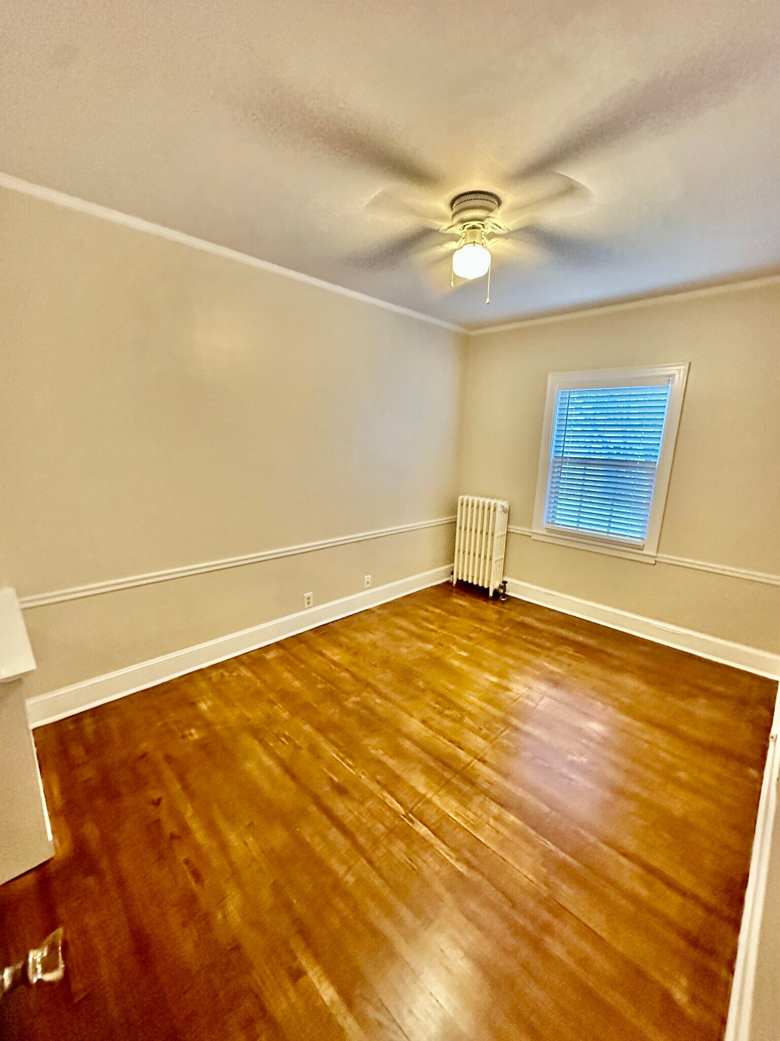 Building Photo - 3540 Irving Ave S