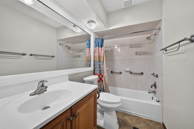 Building Photo - 3107 Pecan Point Dr