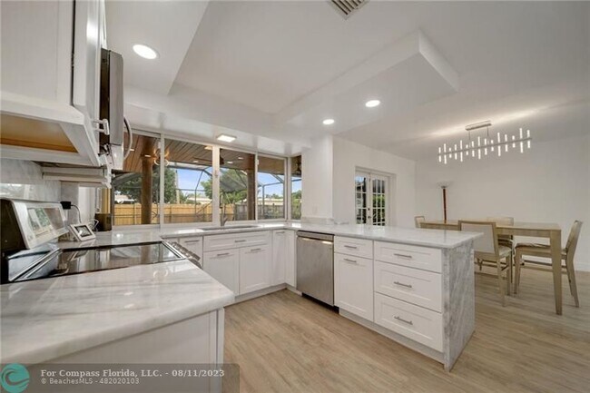 Building Photo - 4115 Madison St