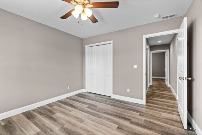 Building Photo - Beautiful Home in Cape