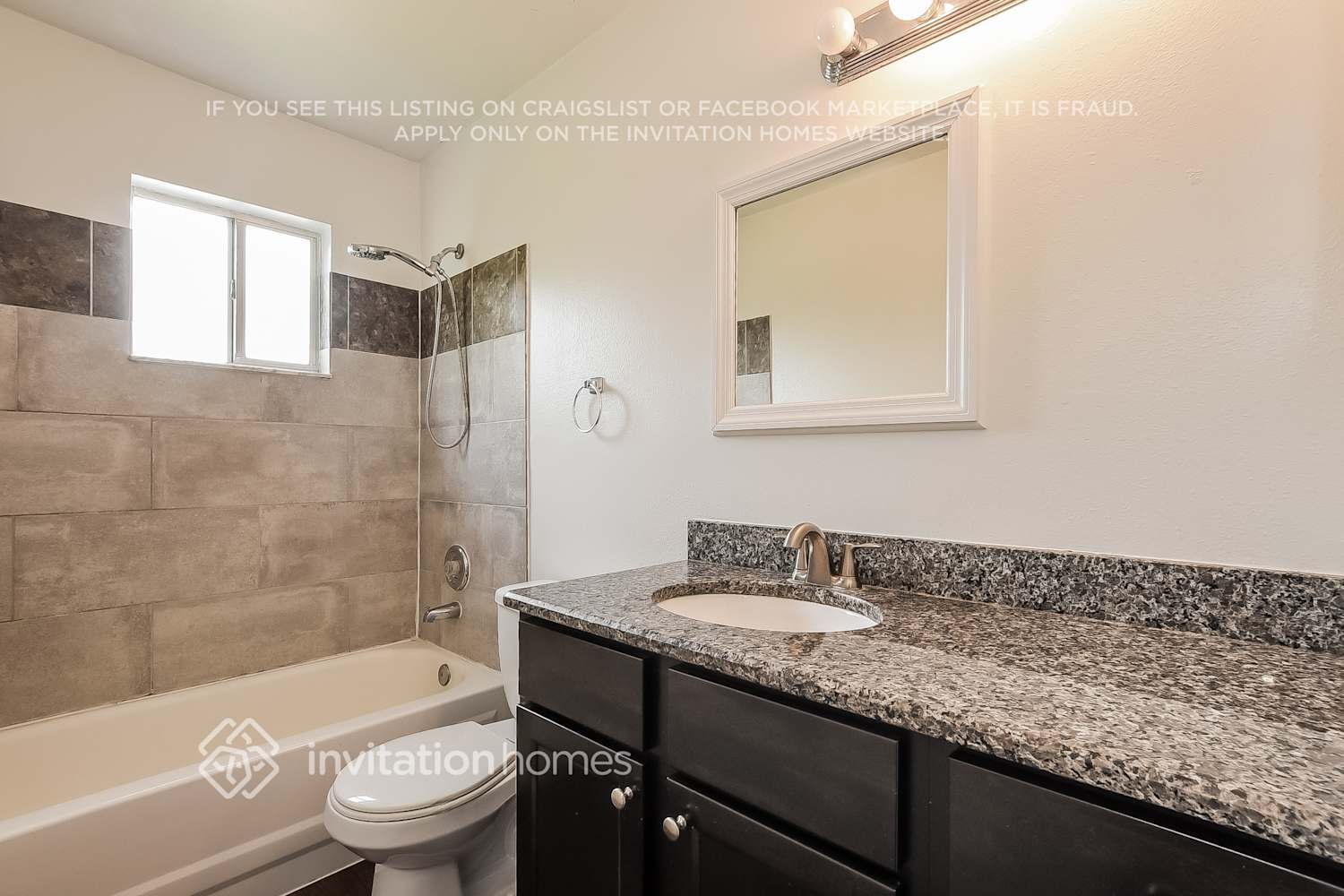 Building Photo - 4005 Stonehaven Rd