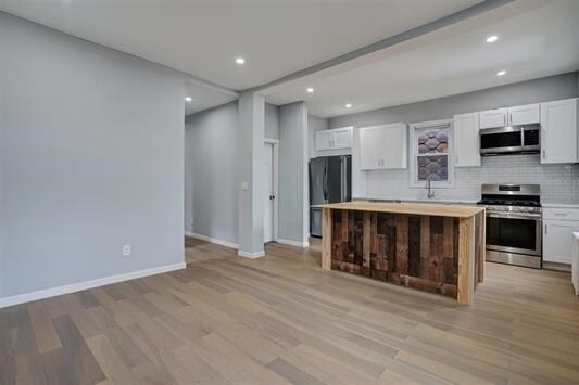 Building Photo - 317 4th St