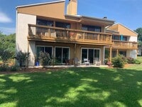 Building Photo - 1051 S Highland St