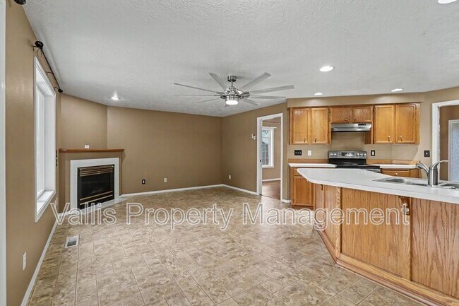 Building Photo - 1075 Mildred Ln SE