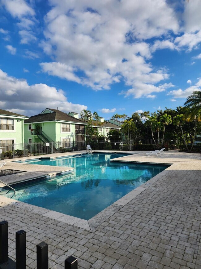 Building Photo - 3973 NW 87th Ave