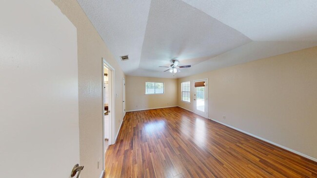 Building Photo - Great Home in Round Rock!