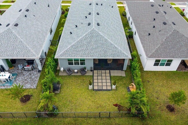 Building Photo - 9165 Remy Ln