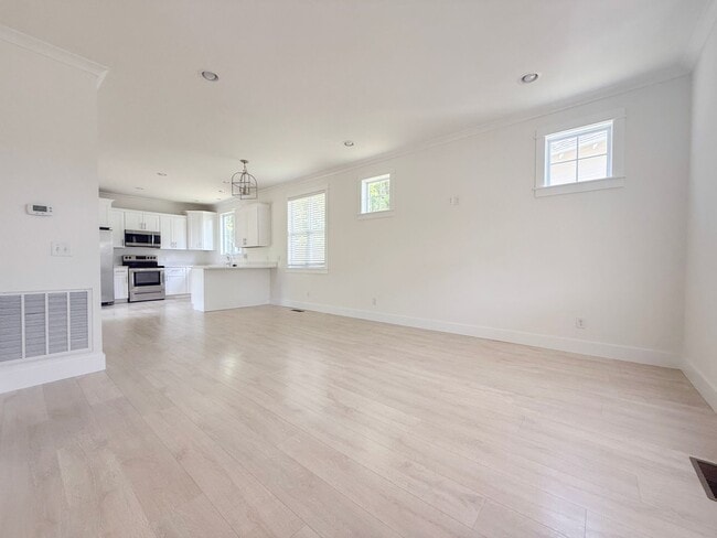 Building Photo - Pet-Friendly 3-Bedroom Home with Modern Features, Covered Deck & Bright Open Space