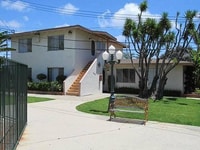 Building Photo - 2229 Canyon Dr
