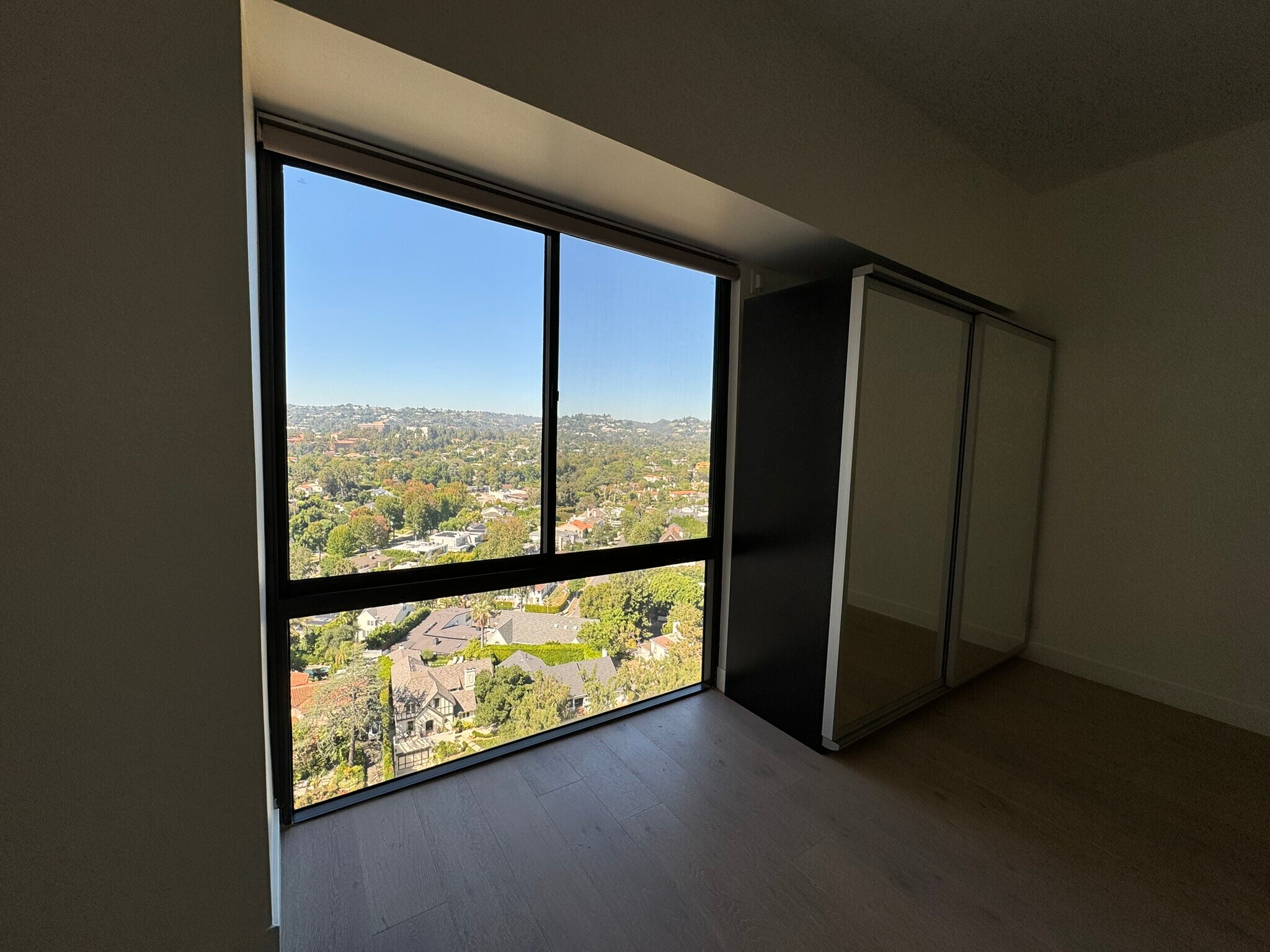 Building Photo - 10445 Wilshire Blvd