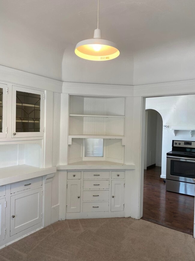 Building Photo - 101 Magnolia Ave