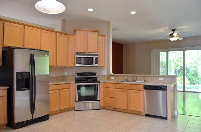 Building Photo - 32410 Pond Parke Pl