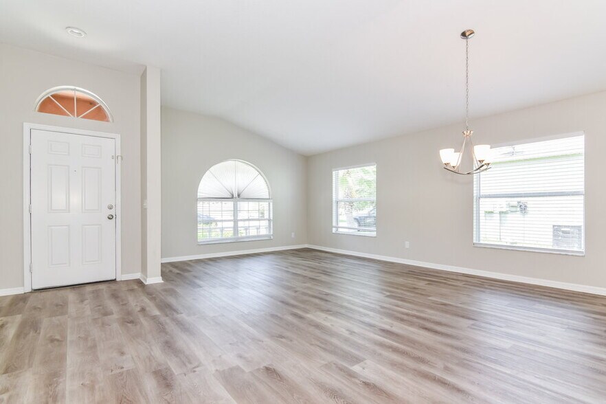 Building Photo - 8217 Water Tower Dr