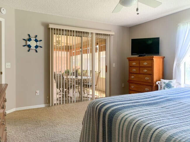 Building Photo - 1108 Davenport Dr