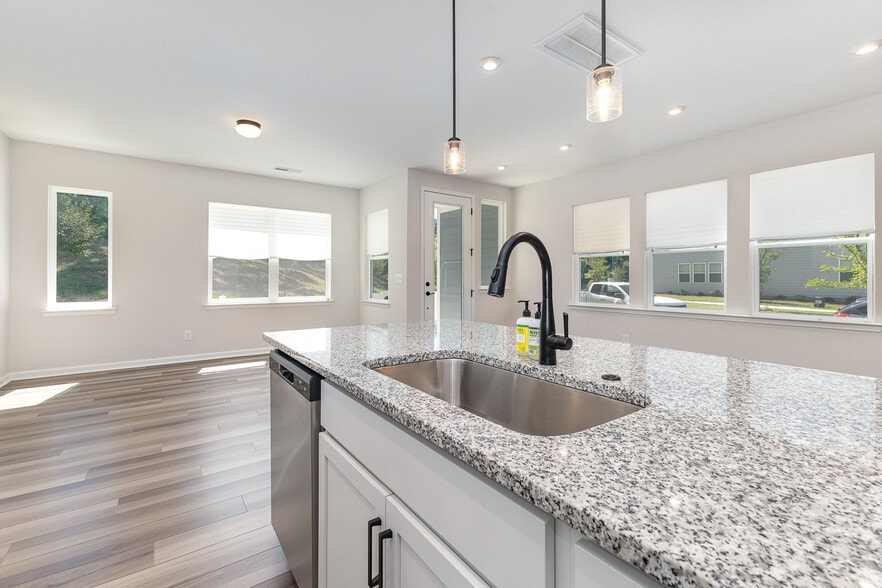Building Photo - 306 Cloudcroft Aly