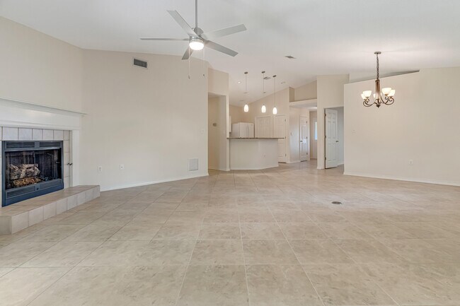 Building Photo - 46 St Thomas Ct