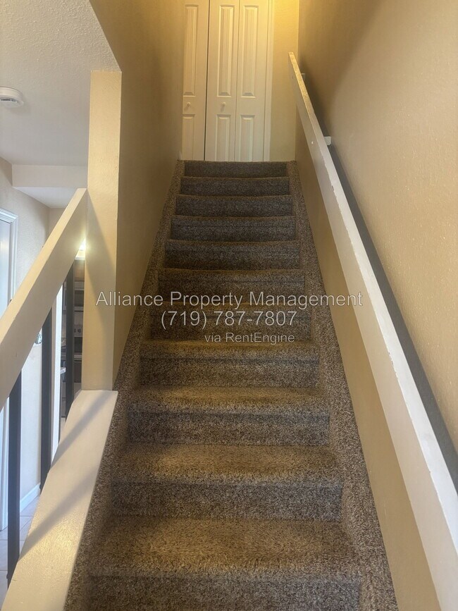 Building Photo - 3823 Windsong Ct