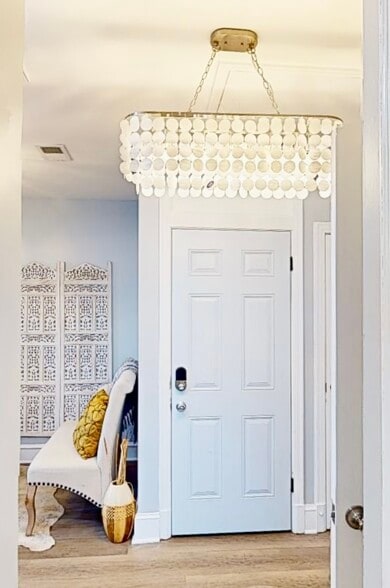 Entrance of Unit - 512 Mellon St SE