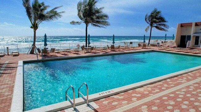 Building Photo - 3520 S Ocean Blvd