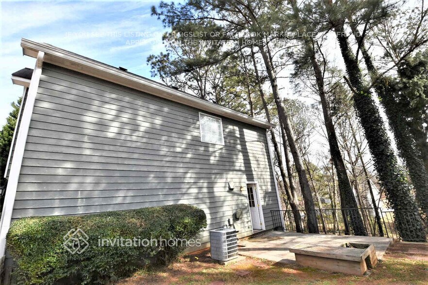 Building Photo - 1510 Arbour Glenn Dr NW