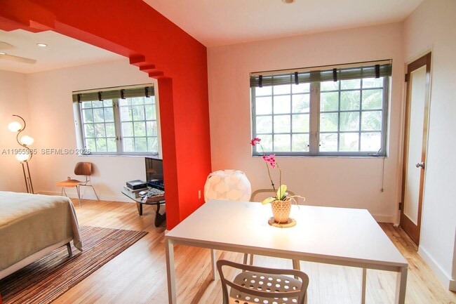 Building Photo - 400 Meridian Ave