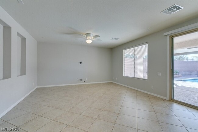 Building Photo - 2609 Chateau Clermont St