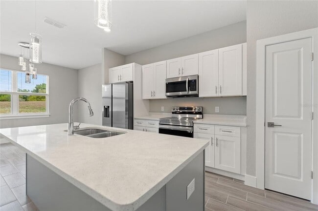 Building Photo - 149 Golf Aire Blvd