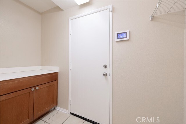 Building Photo - 5916 Wilshire Dr