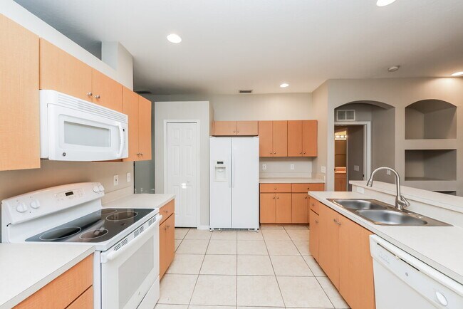 Building Photo - 9707 Patrician Dr