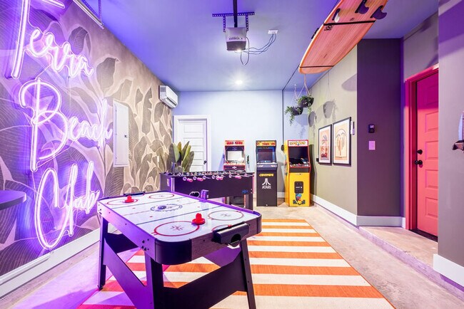 Building Photo - 19901 Charlie Claude Dr