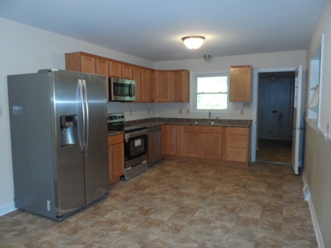 Building Photo - 4712 Stafford Dr