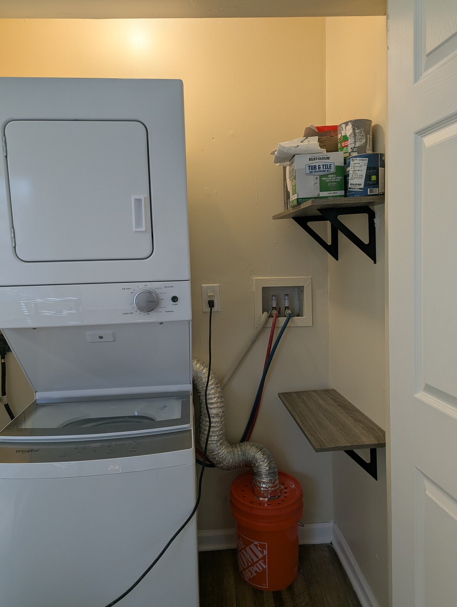 in unit laundry - 4425 Enright Ave