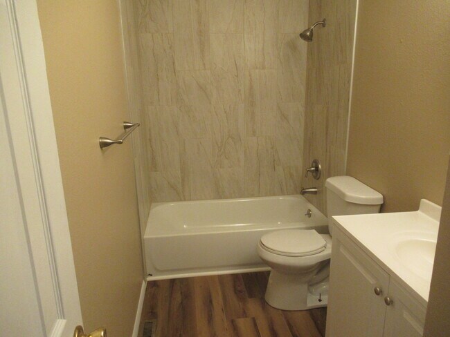 Building Photo - 7243 Sioux Cir S
