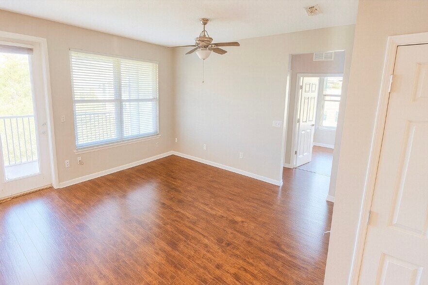 Building Photo - 13364 Beach Blvd