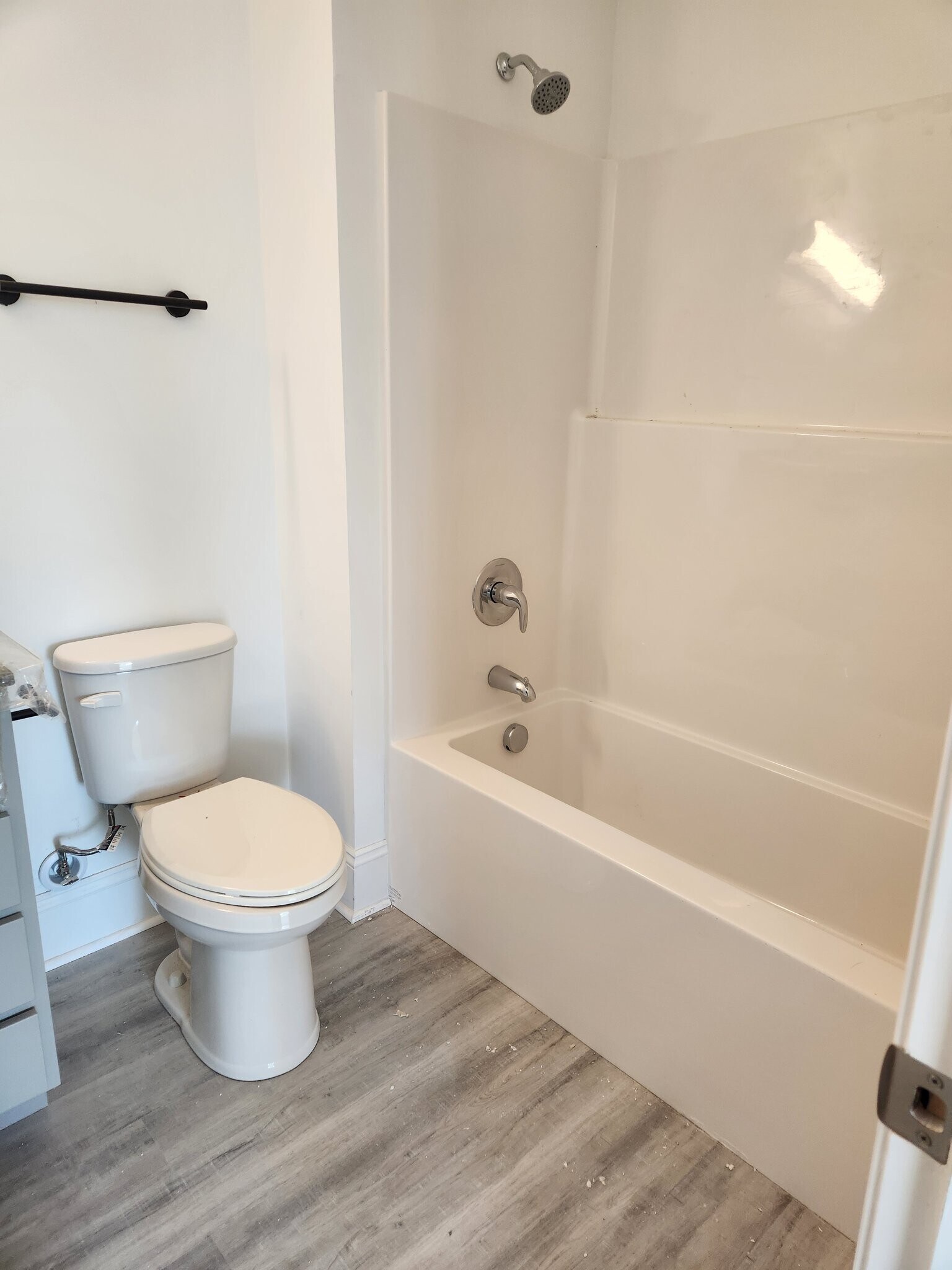 Building Photo - 2 Grove St