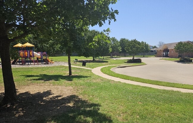 Building Photo - 11612 Wild Pear Ln