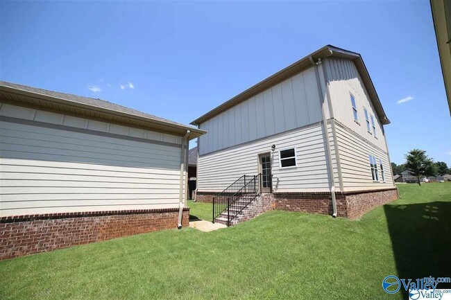 Building Photo - 6410 Midtowne Ln NW