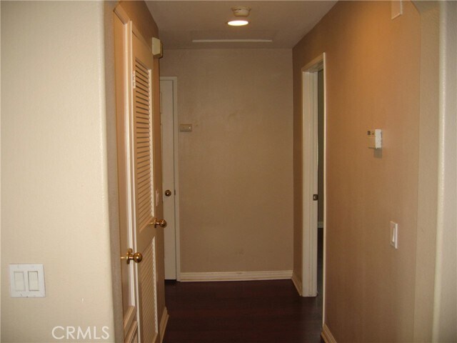 Building Photo - 26302 Arboretum Way