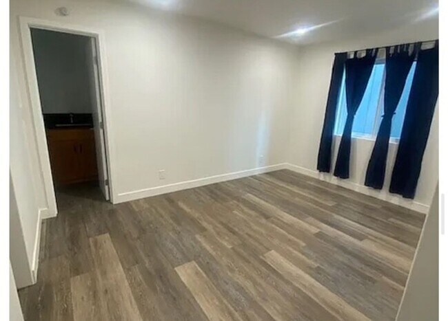 Building Photo - Beautiful Remodeled Home in Cayucos