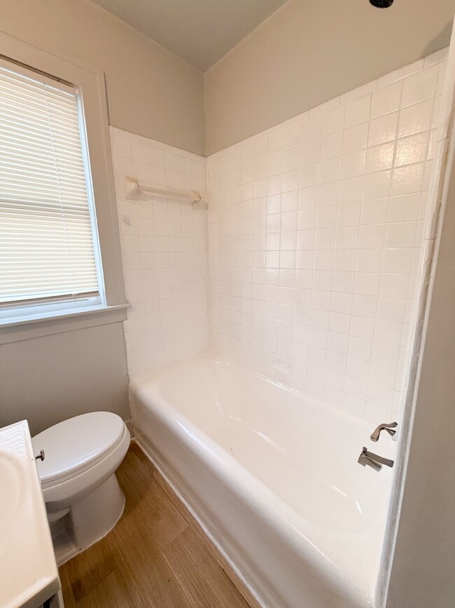 Building Photo - 14600 Strathmoor St