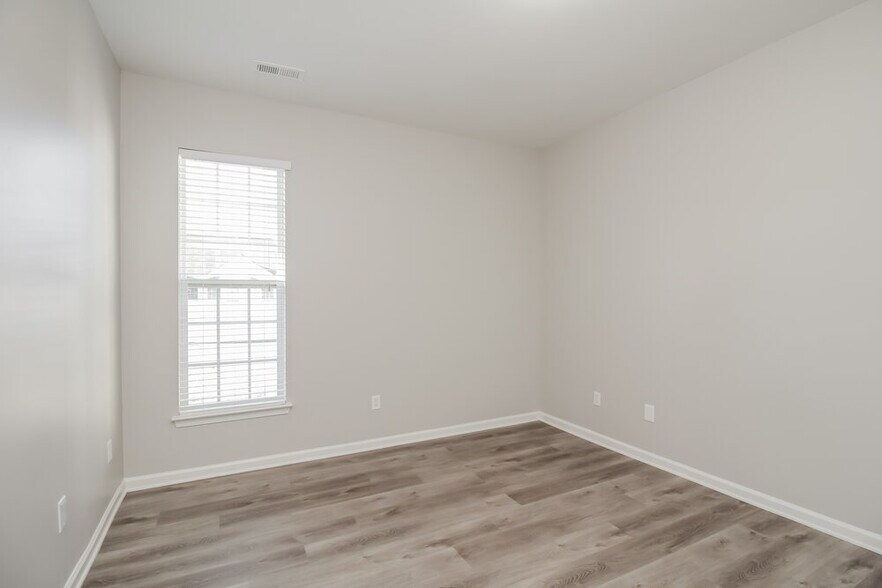 Building Photo - 13036 Neely Glen Dr